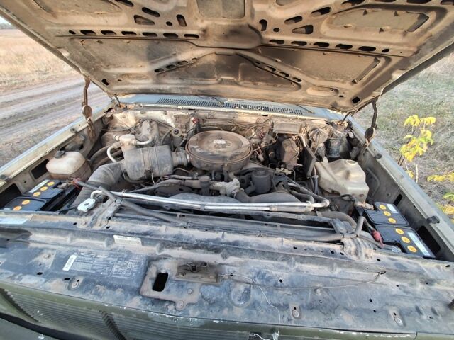 Зеленый Шевроле Субурбан, объемом двигателя 6 л и пробегом 10 тыс. км за 5500 $, фото 9 на Automoto.ua