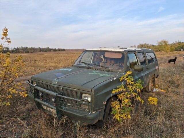 Зеленый Шевроле Субурбан, объемом двигателя 6 л и пробегом 10 тыс. км за 5500 $, фото 11 на Automoto.ua