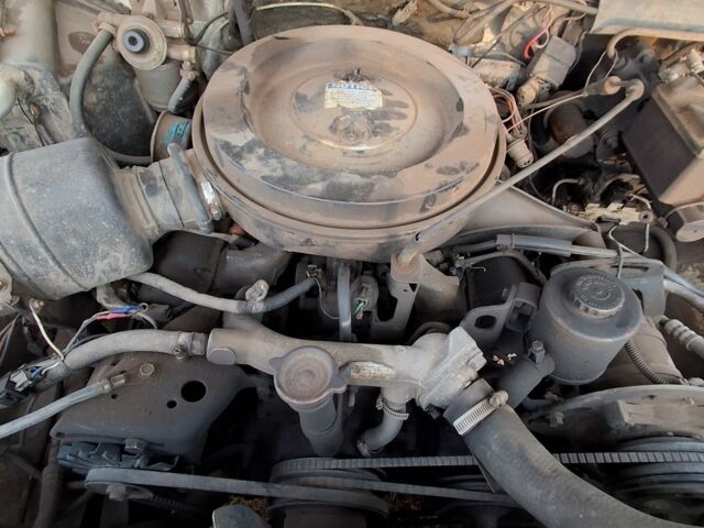 Зеленый Шевроле Субурбан, объемом двигателя 6 л и пробегом 10 тыс. км за 5500 $, фото 6 на Automoto.ua