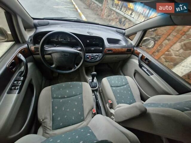 Бежевый Шевроле Такума, объемом двигателя 2 л и пробегом 250 тыс. км за 1900 $, фото 2 на Automoto.ua