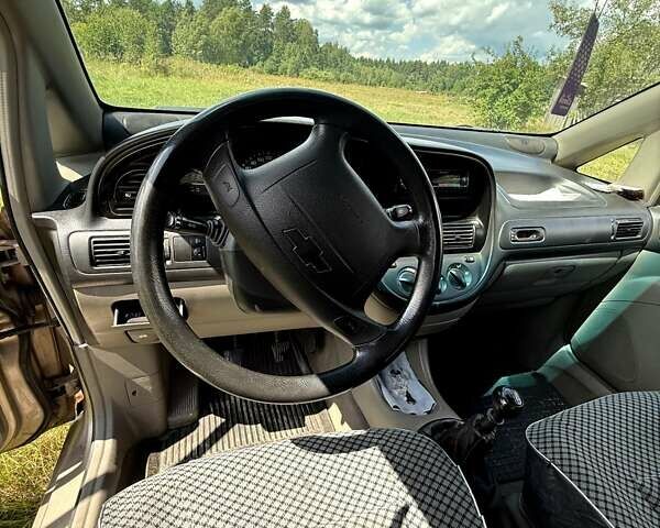 Бежевий Шевроле Такума, об'ємом двигуна 1.6 л та пробігом 210 тис. км за 3000 $, фото 1 на Automoto.ua