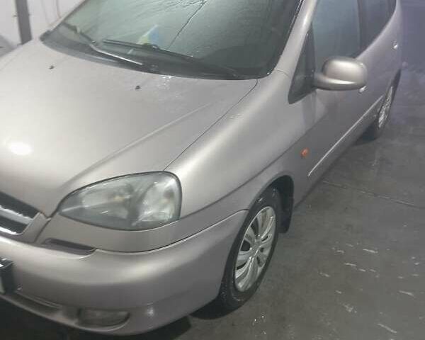 Бежевый Шевроле Такума, объемом двигателя 2 л и пробегом 150 тыс. км за 2800 $, фото 2 на Automoto.ua