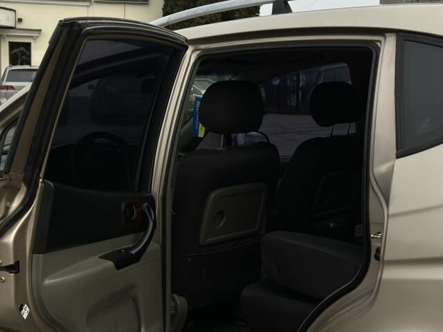 Бежевый Шевроле Такума, объемом двигателя 2 л и пробегом 191 тыс. км за 2300 $, фото 10 на Automoto.ua