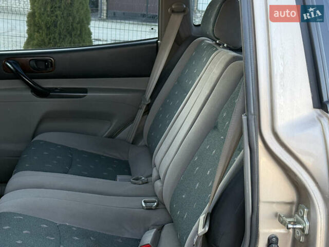 Бежевый Шевроле Такума, объемом двигателя 2 л и пробегом 132 тыс. км за 3150 $, фото 18 на Automoto.ua