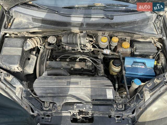 Черный Шевроле Такума, объемом двигателя 1.6 л и пробегом 328 тыс. км за 1500 $, фото 25 на Automoto.ua