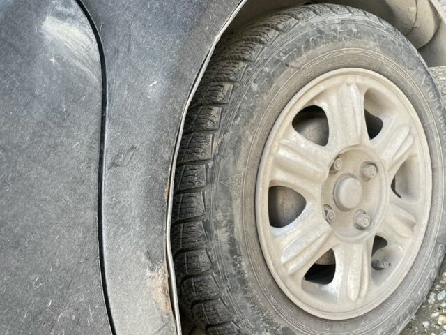 Черный Шевроле Такума, объемом двигателя 1.6 л и пробегом 326 тыс. км за 1500 $, фото 14 на Automoto.ua