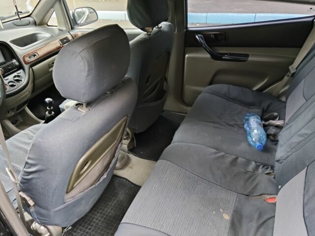 Черный Шевроле Такума, объемом двигателя 2 л и пробегом 191 тыс. км за 2550 $, фото 4 на Automoto.ua