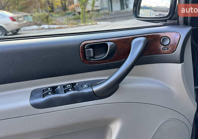 Черный Шевроле Такума, объемом двигателя 2 л и пробегом 95 тыс. км за 4250 $, фото 43 на Automoto.ua