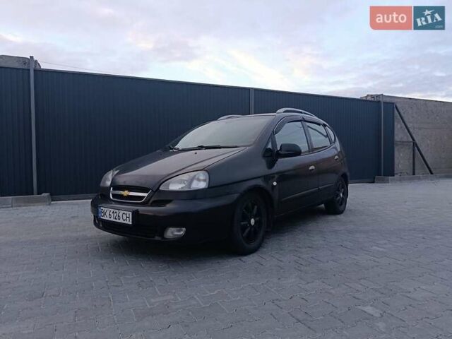 Черный Шевроле Такума, объемом двигателя 2 л и пробегом 300 тыс. км за 2450 $, фото 2 на Automoto.ua