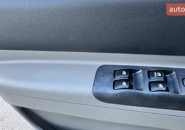 Черный Шевроле Такума, объемом двигателя 2 л и пробегом 95 тыс. км за 4250 $, фото 42 на Automoto.ua