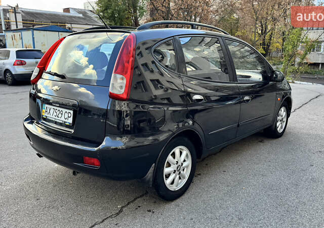 Черный Шевроле Такума, объемом двигателя 2 л и пробегом 95 тыс. км за 4250 $, фото 4 на Automoto.ua