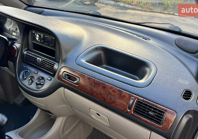 Черный Шевроле Такума, объемом двигателя 2 л и пробегом 95 тыс. км за 4250 $, фото 48 на Automoto.ua