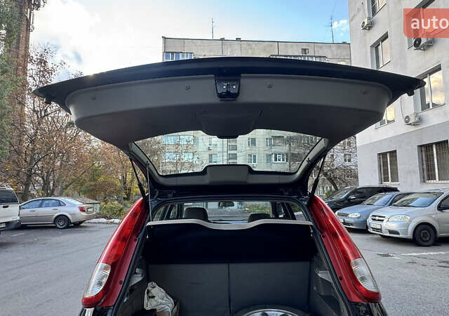 Черный Шевроле Такума, объемом двигателя 2 л и пробегом 95 тыс. км за 4250 $, фото 53 на Automoto.ua