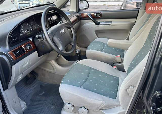 Черный Шевроле Такума, объемом двигателя 2 л и пробегом 95 тыс. км за 4250 $, фото 32 на Automoto.ua