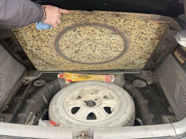 Чорний Шевроле Такума, об'ємом двигуна 0 л та пробігом 206 тис. км за 2000 $, фото 8 на Automoto.ua