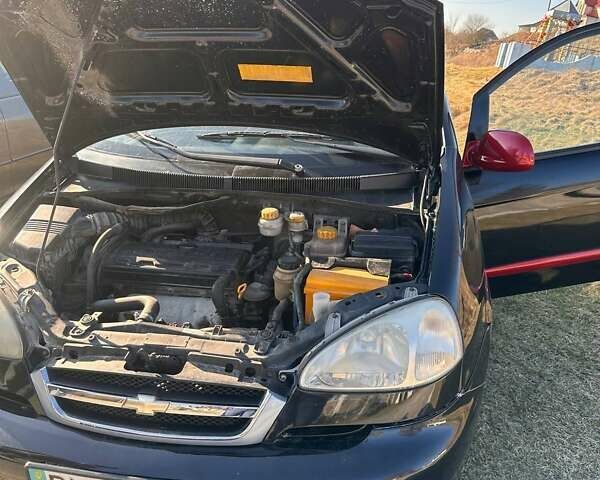 Черный Шевроле Такума, объемом двигателя 2 л и пробегом 350 тыс. км за 2500 $, фото 14 на Automoto.ua