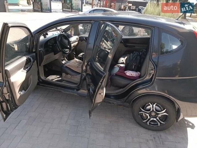 Черный Шевроле Такума, объемом двигателя 1.6 л и пробегом 290 тыс. км за 3500 $, фото 5 на Automoto.ua