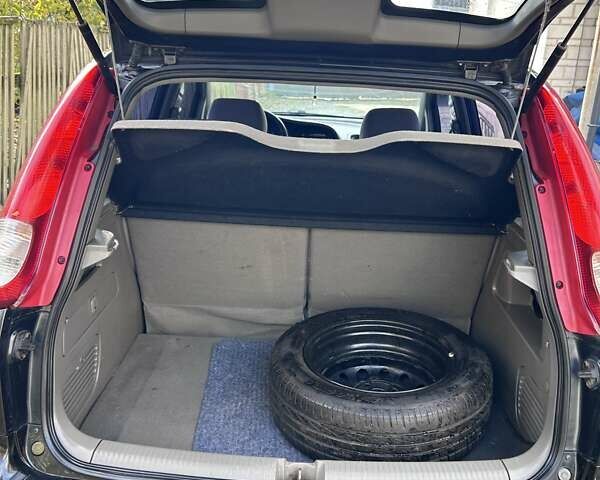 Черный Шевроле Такума, объемом двигателя 2 л и пробегом 240 тыс. км за 3200 $, фото 9 на Automoto.ua