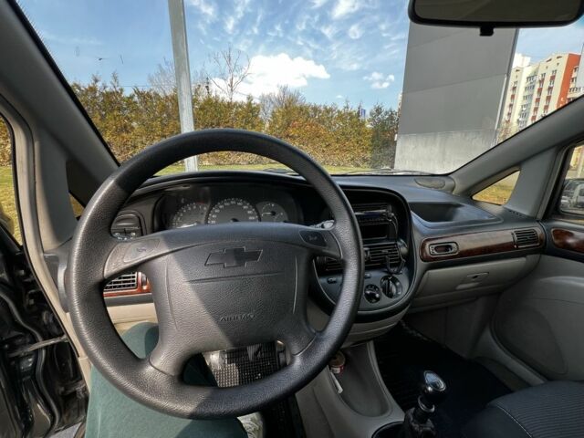 Черный Шевроле Такума, объемом двигателя 2 л и пробегом 314 тыс. км за 3050 $, фото 5 на Automoto.ua