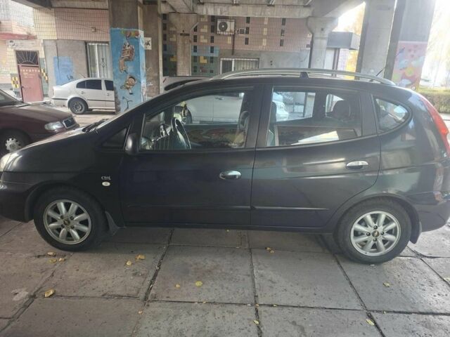 Черный Шевроле Такума, объемом двигателя 2 л и пробегом 80 тыс. км за 4000 $, фото 3 на Automoto.ua