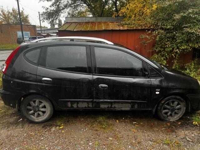 Черный Шевроле Такума, объемом двигателя 2 л и пробегом 190 тыс. км за 2350 $, фото 7 на Automoto.ua