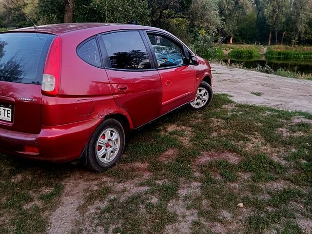 Красный Шевроле Такума, объемом двигателя 1.6 л и пробегом 305 тыс. км за 1750 $, фото 2 на Automoto.ua