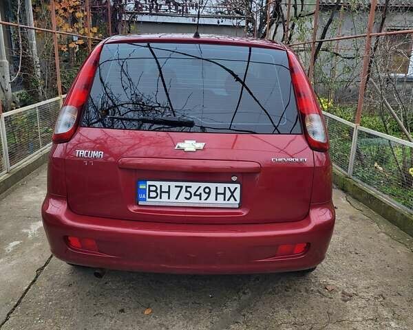 Красный Шевроле Такума, объемом двигателя 1.6 л и пробегом 143 тыс. км за 3500 $, фото 1 на Automoto.ua