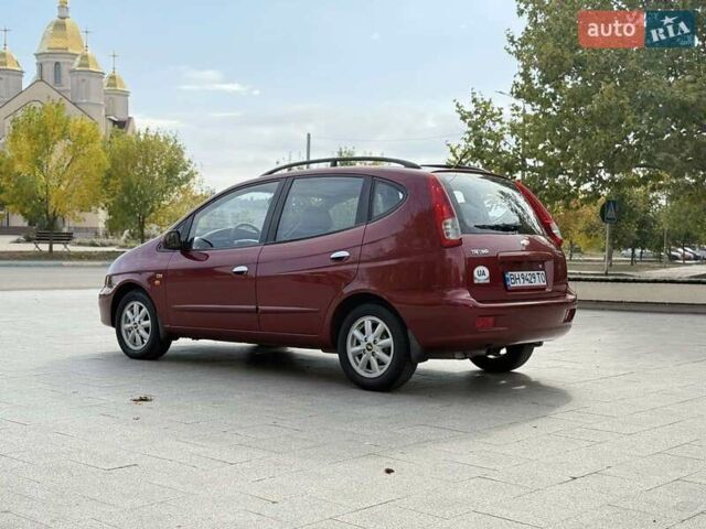 Красный Шевроле Такума, объемом двигателя 2 л и пробегом 74 тыс. км за 3999 $, фото 6 на Automoto.ua