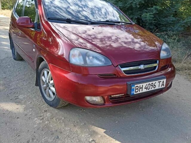 Красный Шевроле Такума, объемом двигателя 2 л и пробегом 235 тыс. км за 2300 $, фото 1 на Automoto.ua