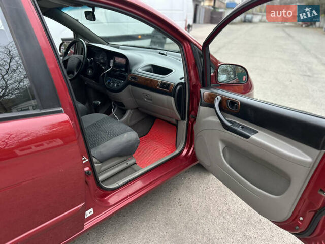Красный Шевроле Такума, объемом двигателя 2 л и пробегом 300 тыс. км за 3000 $, фото 8 на Automoto.ua
