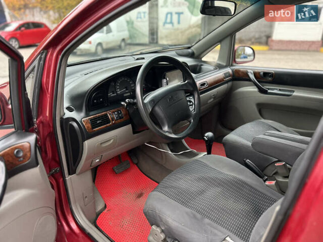 Красный Шевроле Такума, объемом двигателя 2 л и пробегом 300 тыс. км за 3000 $, фото 12 на Automoto.ua