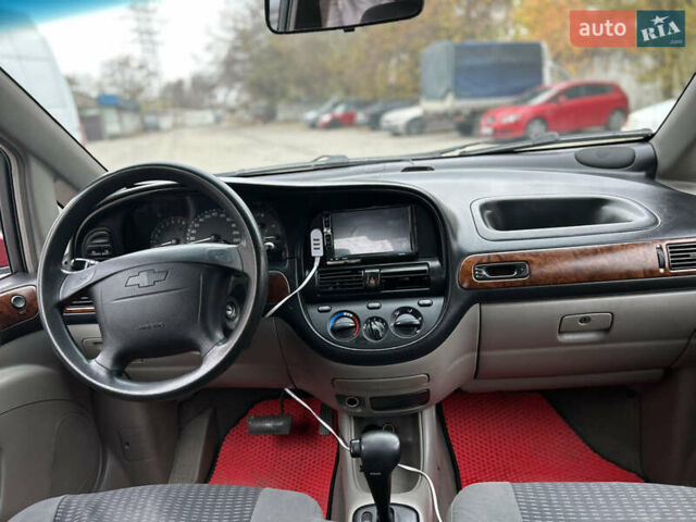 Красный Шевроле Такума, объемом двигателя 2 л и пробегом 300 тыс. км за 3000 $, фото 9 на Automoto.ua