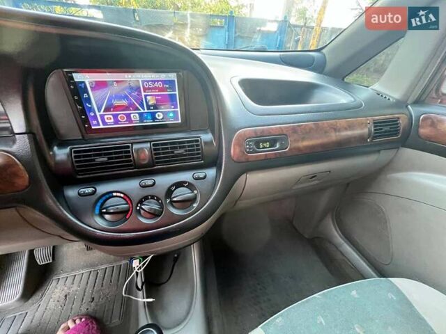 Красный Шевроле Такума, объемом двигателя 2 л и пробегом 375 тыс. км за 2600 $, фото 30 на Automoto.ua
