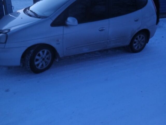 Серый Шевроле Такума, объемом двигателя 2 л и пробегом 200 тыс. км за 3200 $, фото 1 на Automoto.ua