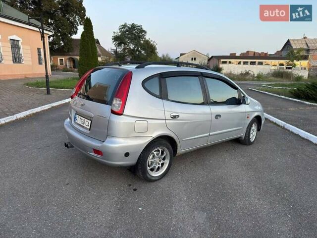 Серый Шевроле Такума, объемом двигателя 2 л и пробегом 269 тыс. км за 3500 $, фото 3 на Automoto.ua