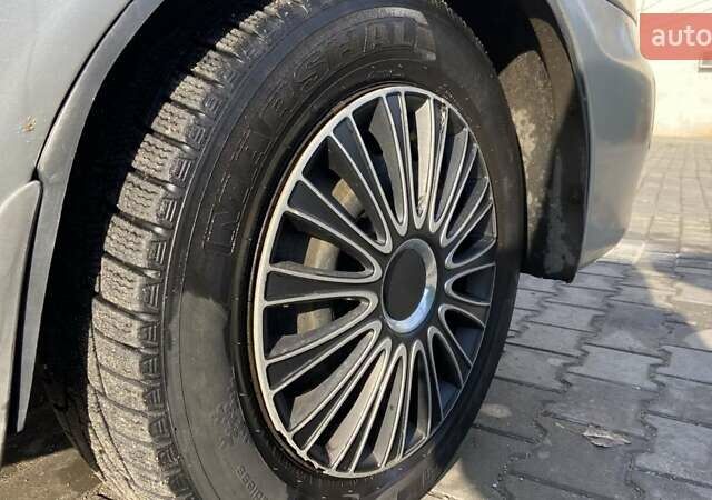 Серый Шевроле Такума, объемом двигателя 2 л и пробегом 325 тыс. км за 2700 $, фото 6 на Automoto.ua