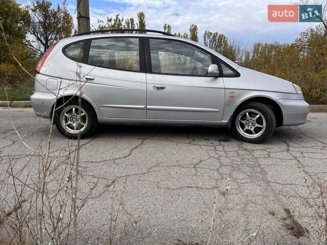 Серый Шевроле Такума, объемом двигателя 2 л и пробегом 280 тыс. км за 3500 $, фото 1 на Automoto.ua