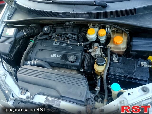 Серый Шевроле Такума, объемом двигателя 1.6 л и пробегом 240 тыс. км за 3000 $, фото 3 на Automoto.ua