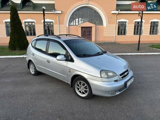 Серый Шевроле Такума, объемом двигателя 2 л и пробегом 269 тыс. км за 3500 $, фото 6 на Automoto.ua