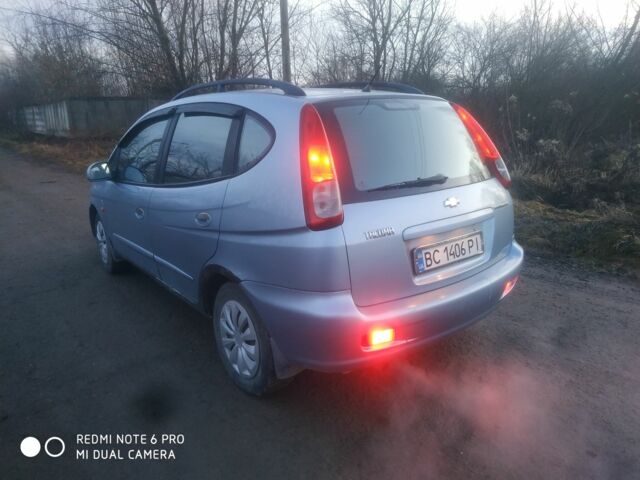 Серый Шевроле Такума, объемом двигателя 2 л и пробегом 240 тыс. км за 2800 $, фото 6 на Automoto.ua