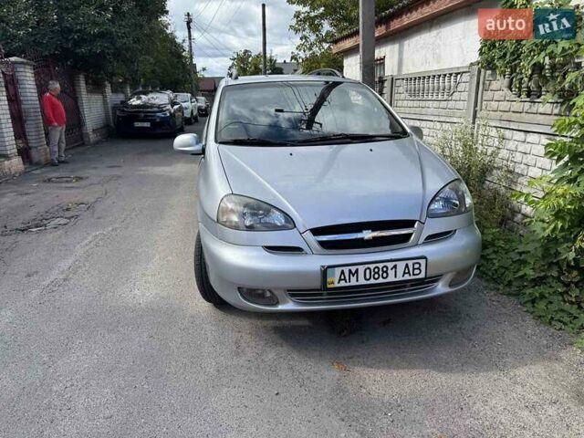 Серый Шевроле Такума, объемом двигателя 2 л и пробегом 122 тыс. км за 4000 $, фото 5 на Automoto.ua