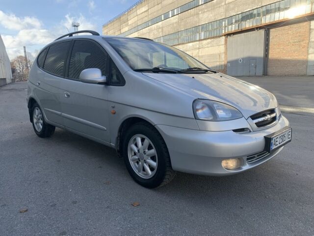 Серый Шевроле Такума, объемом двигателя 2 л и пробегом 220 тыс. км за 3400 $, фото 8 на Automoto.ua