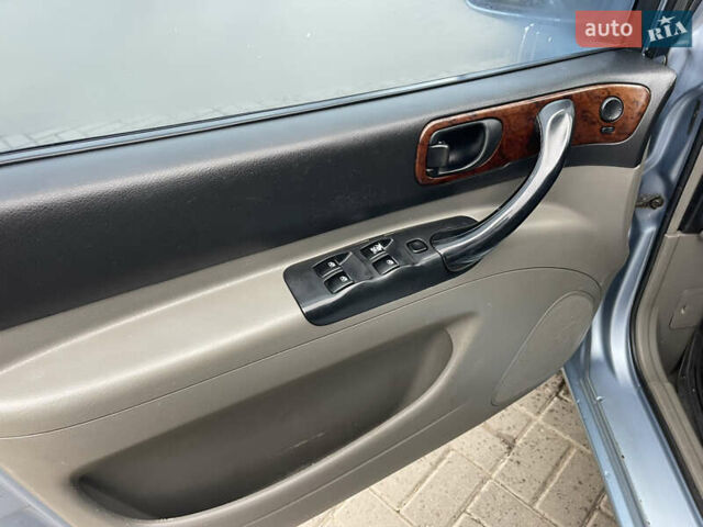 Серый Шевроле Такума, объемом двигателя 2 л и пробегом 310 тыс. км за 2800 $, фото 16 на Automoto.ua