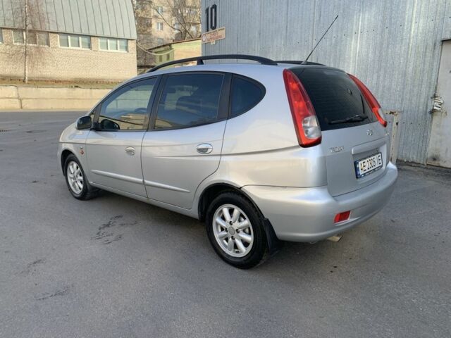 Серый Шевроле Такума, объемом двигателя 2 л и пробегом 220 тыс. км за 3400 $, фото 4 на Automoto.ua