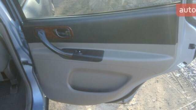 Серый Шевроле Такума, объемом двигателя 2 л и пробегом 220 тыс. км за 2499 $, фото 19 на Automoto.ua