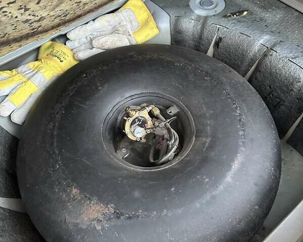 Серый Шевроле Такума, объемом двигателя 2 л и пробегом 233 тыс. км за 4500 $, фото 11 на Automoto.ua