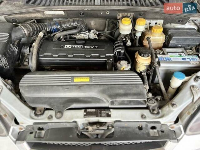 Серый Шевроле Такума, объемом двигателя 2 л и пробегом 280 тыс. км за 3500 $, фото 15 на Automoto.ua
