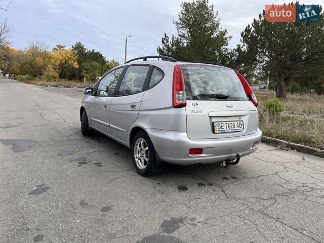 Серый Шевроле Такума, объемом двигателя 2 л и пробегом 280 тыс. км за 3500 $, фото 2 на Automoto.ua