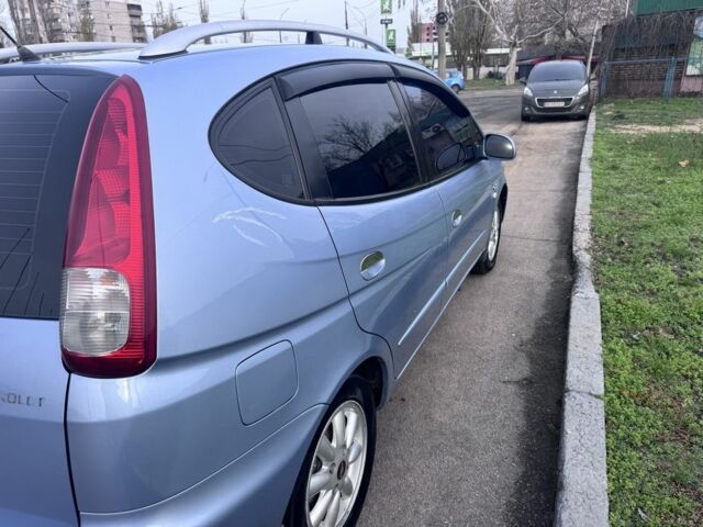 Серый Шевроле Такума, объемом двигателя 2 л и пробегом 124 тыс. км за 4400 $, фото 4 на Automoto.ua