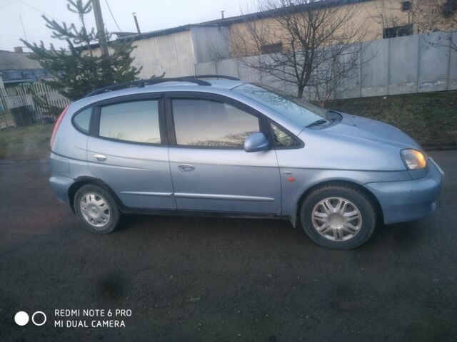 Серый Шевроле Такума, объемом двигателя 2 л и пробегом 240 тыс. км за 2800 $, фото 3 на Automoto.ua